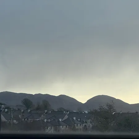 民宿 Guests House 斯莱戈